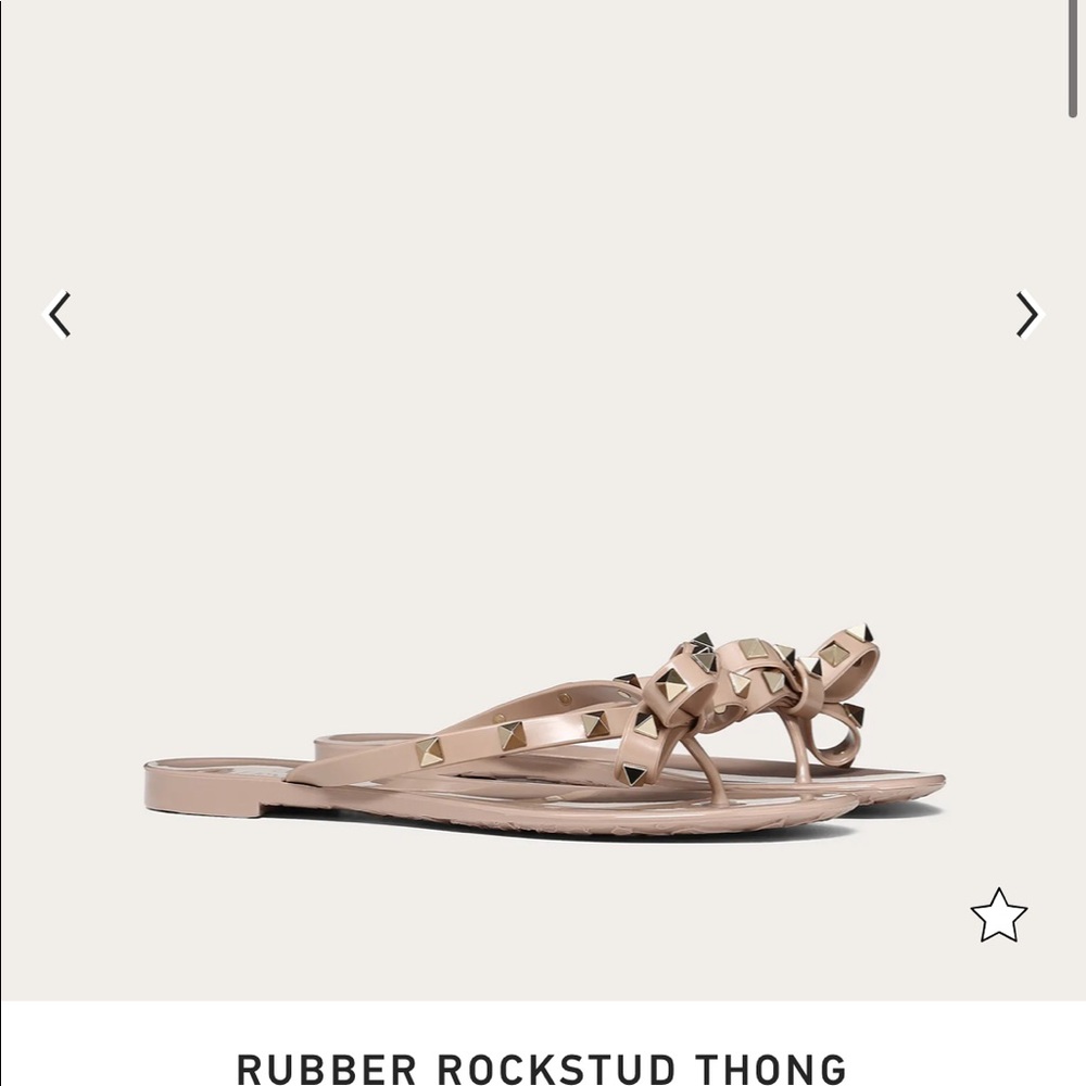 Valentino Garavani Nude Rockstud Sandals Size 9 (40)